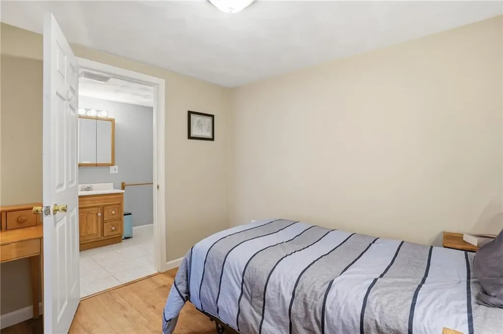 45 Gilbert Stuart Drive Warwick RI 02818