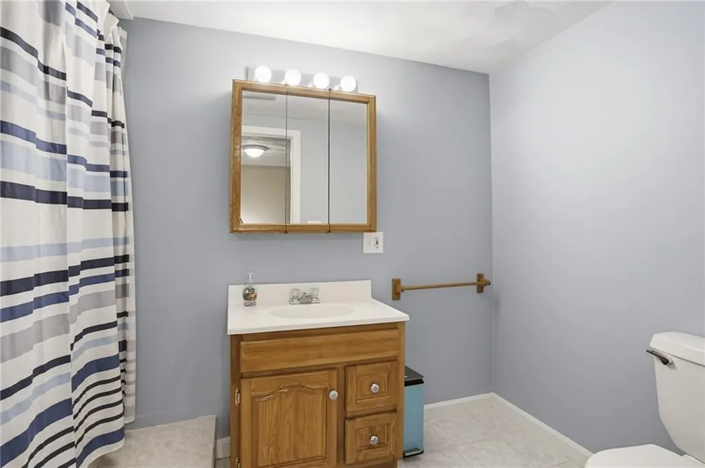 45 Gilbert Stuart Drive Warwick RI 02818