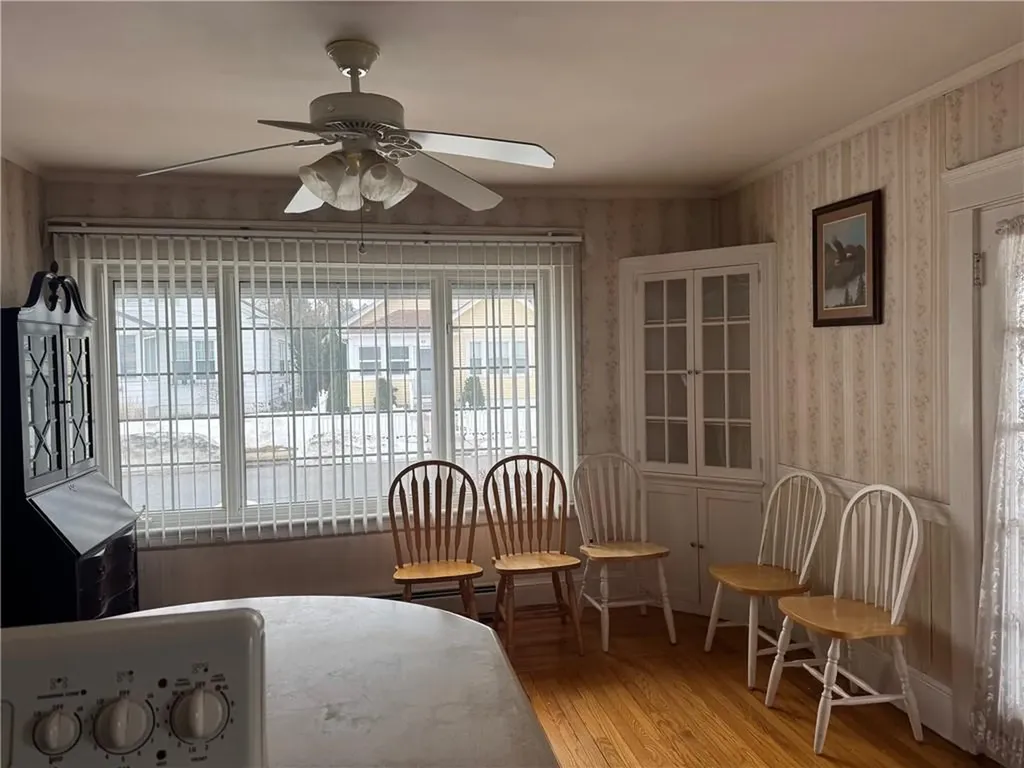 54 Holburn Avenue Cranston RI 02910