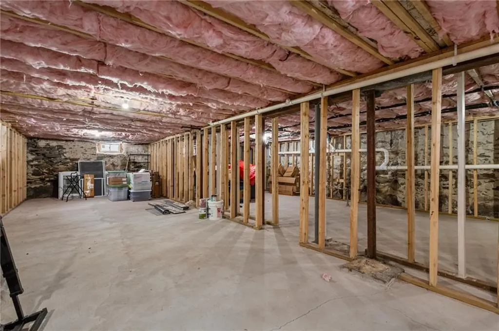 5 Hill Street Smithfield RI 02917