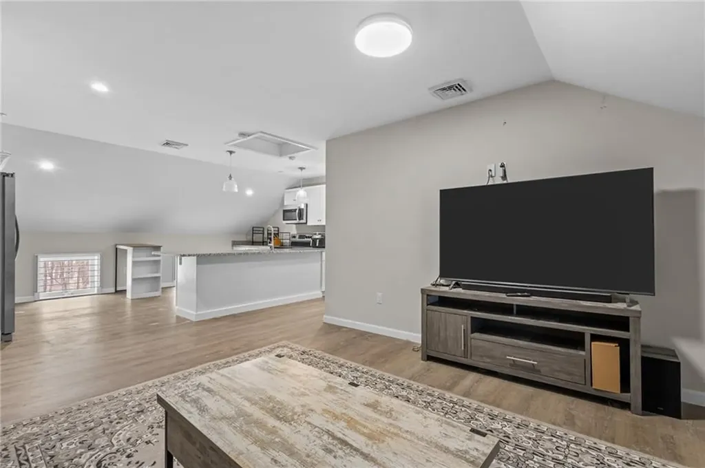 5 Hill Street Smithfield RI 02917