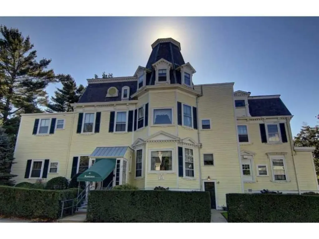 45 Ayrault Street Newport RI 02840