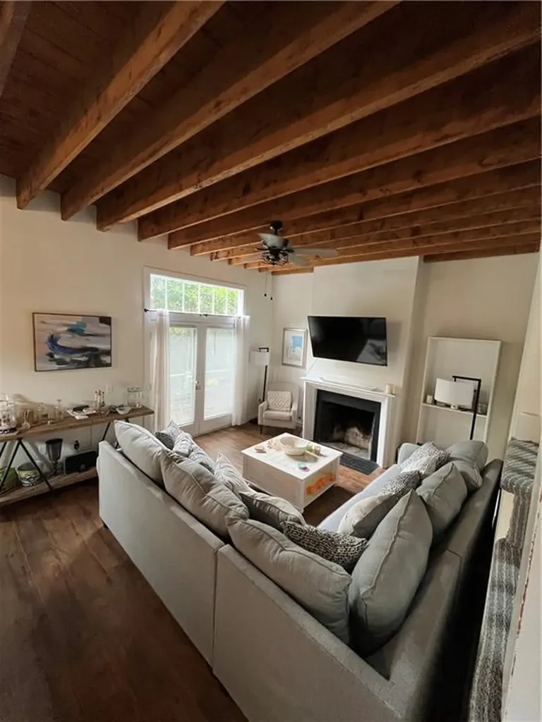 45 Ayrault Street Newport RI 02840