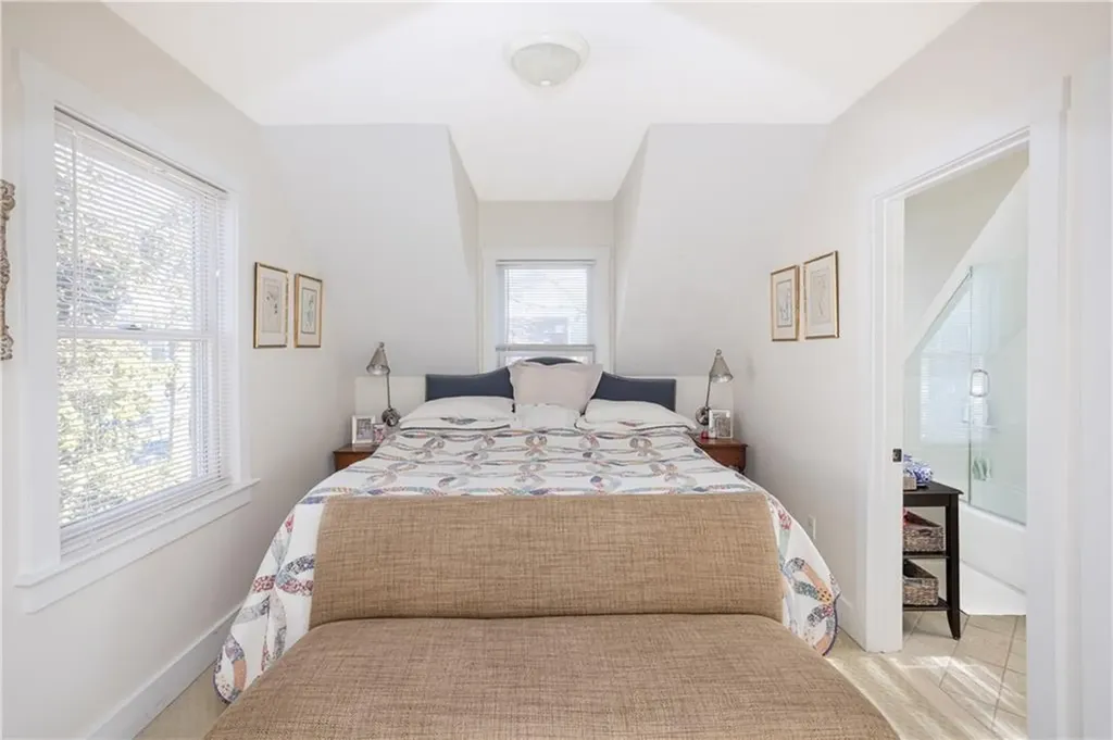 31 Edward Street Newport RI 02840