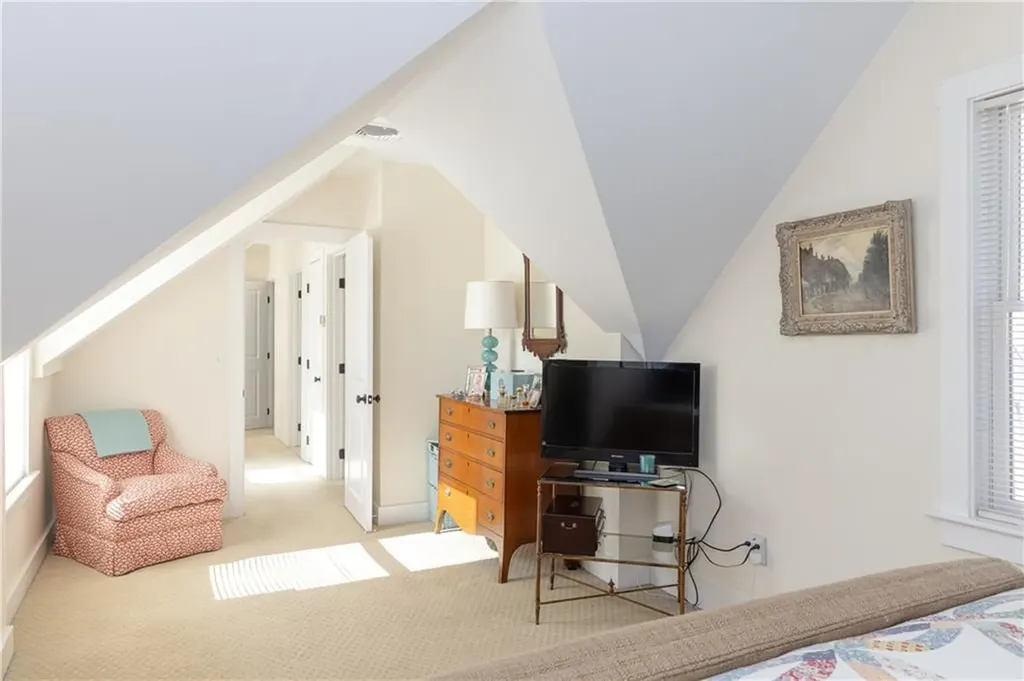 31 Edward Street Newport RI 02840