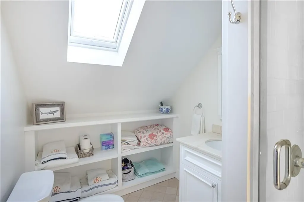 31 Edward Street Newport RI 02840