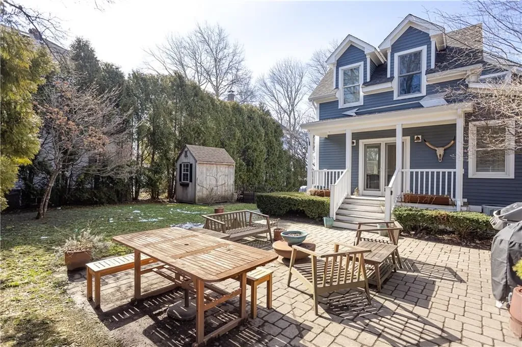 31 Edward Street Newport RI 02840