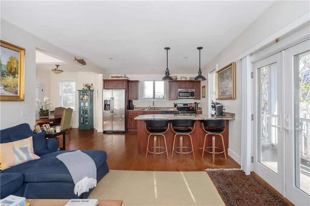 31 Edward Street Newport RI 02840