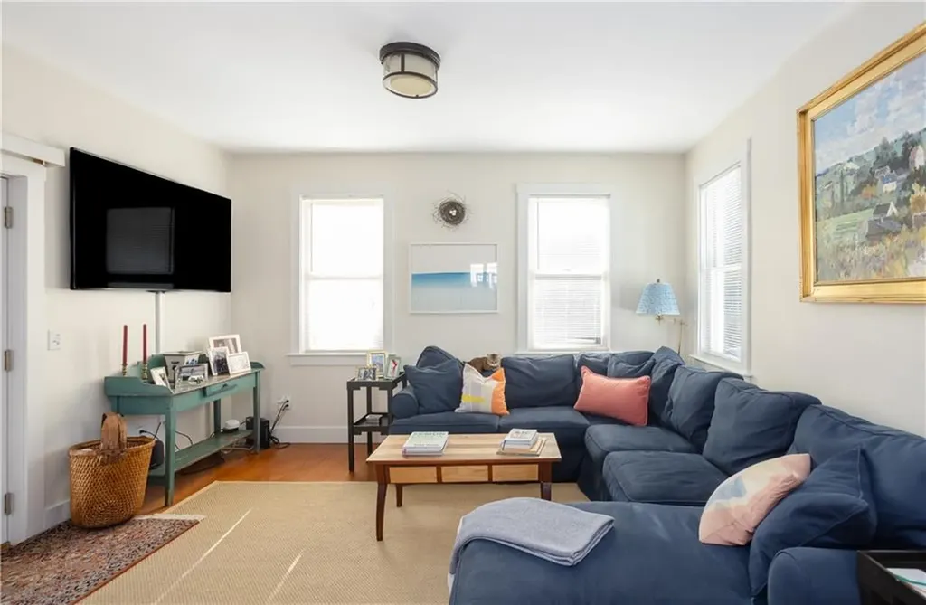 31 Edward Street Newport RI 02840