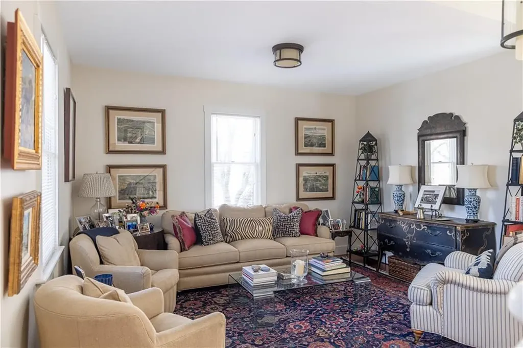 31 Edward Street Newport RI 02840