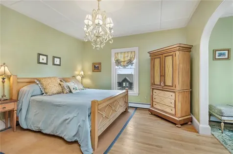 287 Gibbs Avenue Newport RI 02840