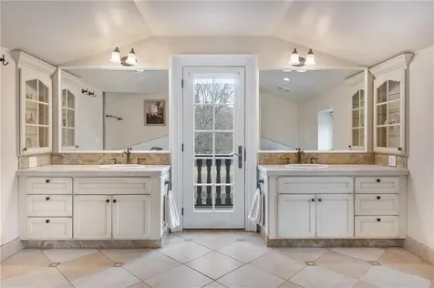 287 Gibbs Avenue Newport RI 02840