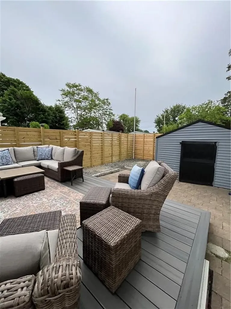 230 Cedar Avenue Portsmouth RI 02871