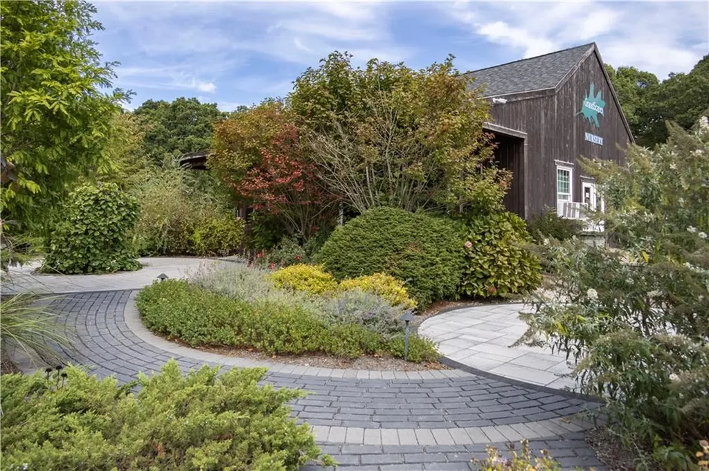 47 Tuckertown Road South Kingstown RI 02879
