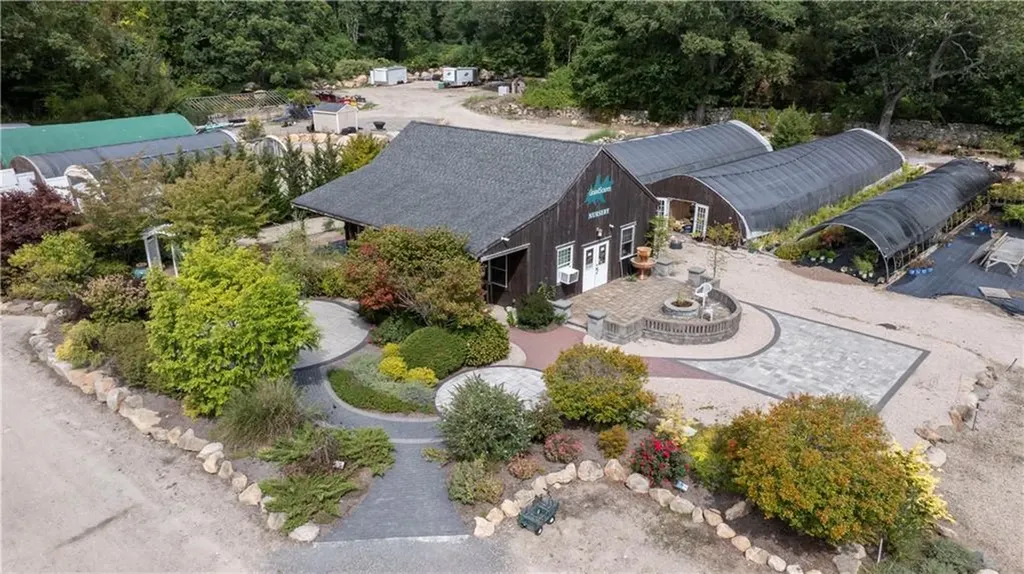 47 Tuckertown Road South Kingstown RI 02879