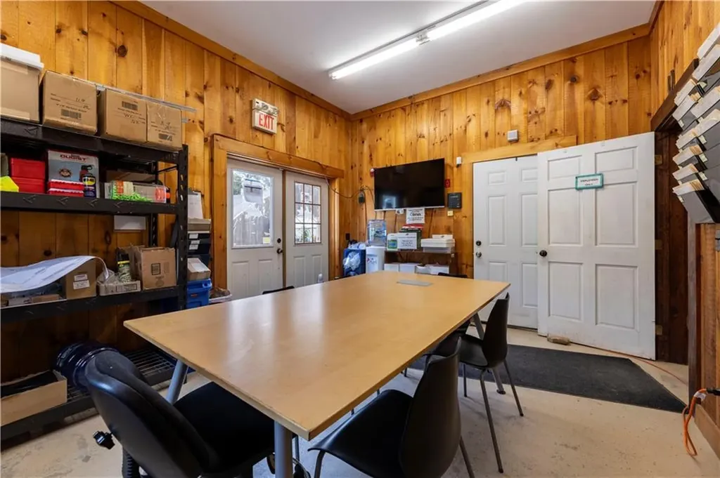 47 Tuckertown Road South Kingstown RI 02879