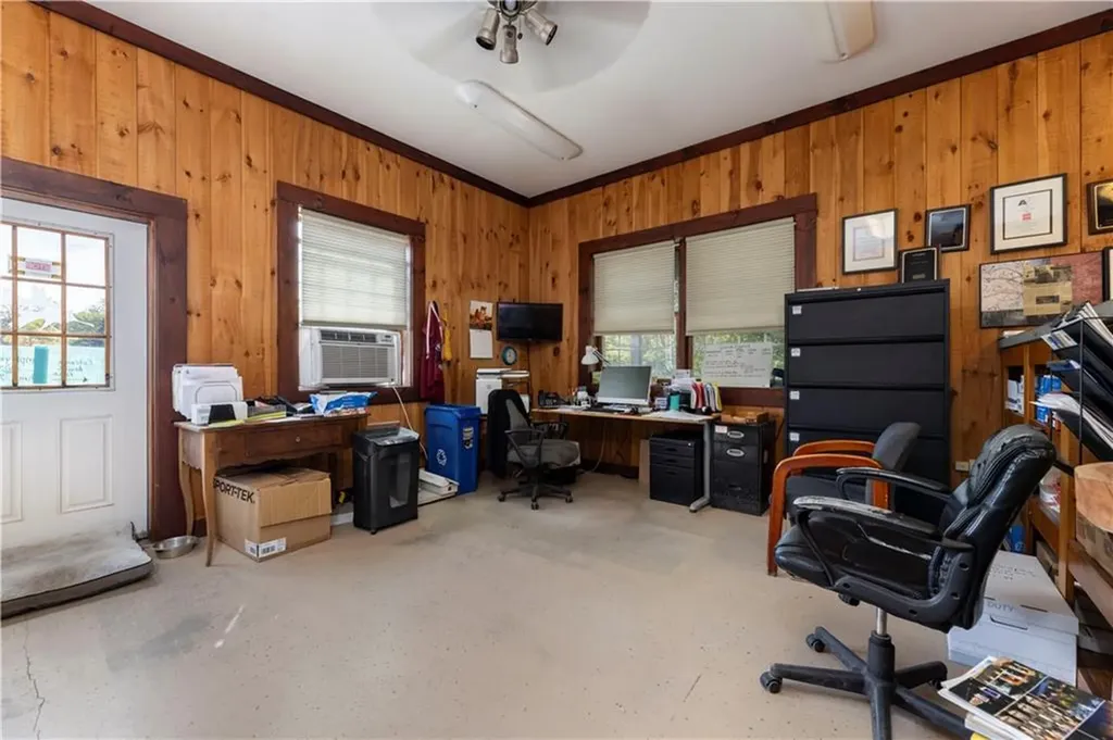 47 Tuckertown Road South Kingstown RI 02879