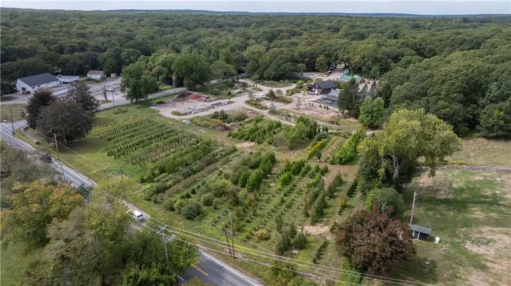 47 Tuckertown Road South Kingstown RI 02879