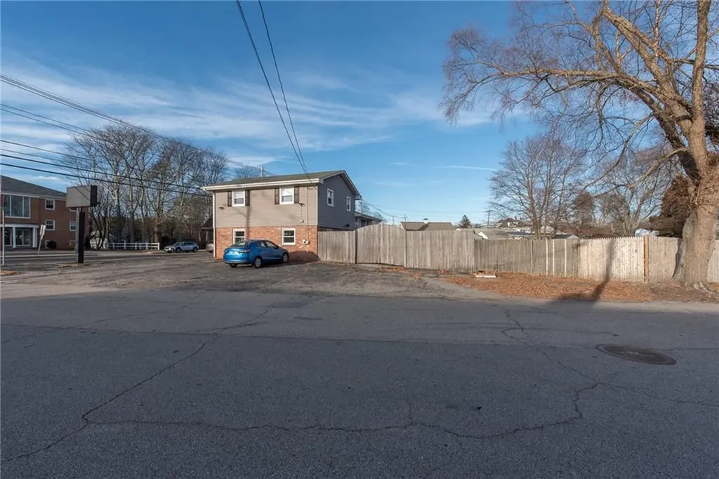 1020 Warwick Avenue Warwick RI 02888