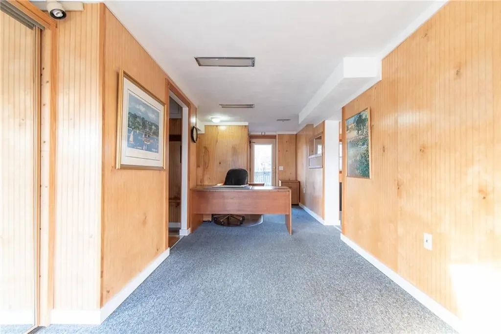 1020 Warwick Avenue Warwick RI 02888
