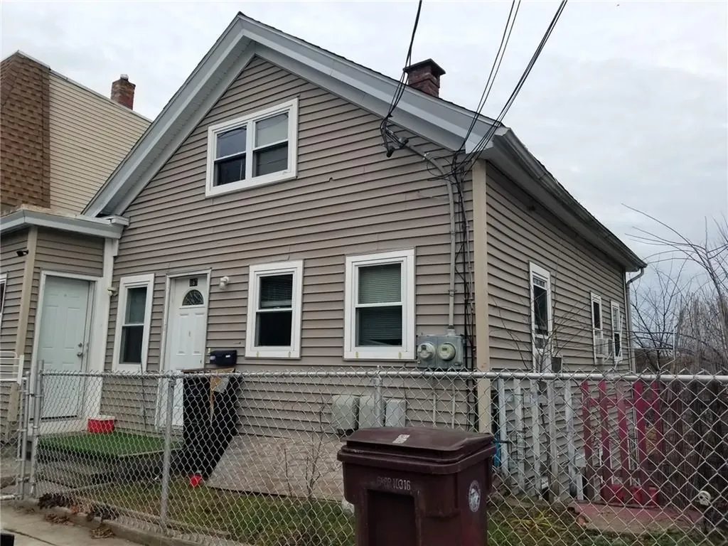 187 Boyden Street Woonsocket RI 02895