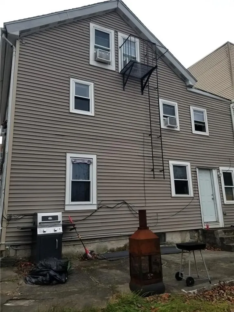 187 Boyden Street Woonsocket RI 02895