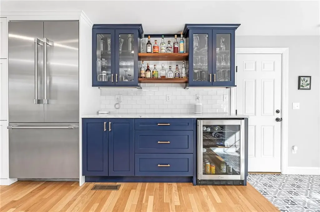 51 Hawthorne Avenue Barrington RI 02806