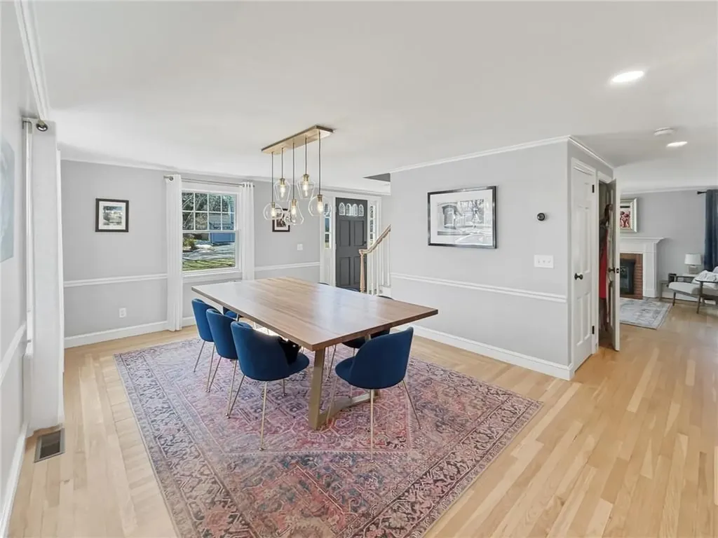51 Hawthorne Avenue Barrington RI 02806