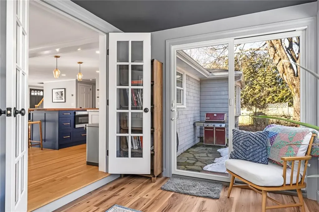 51 Hawthorne Avenue Barrington RI 02806