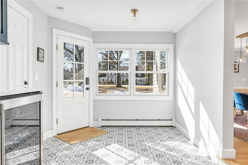 51 Hawthorne Avenue Barrington RI 02806