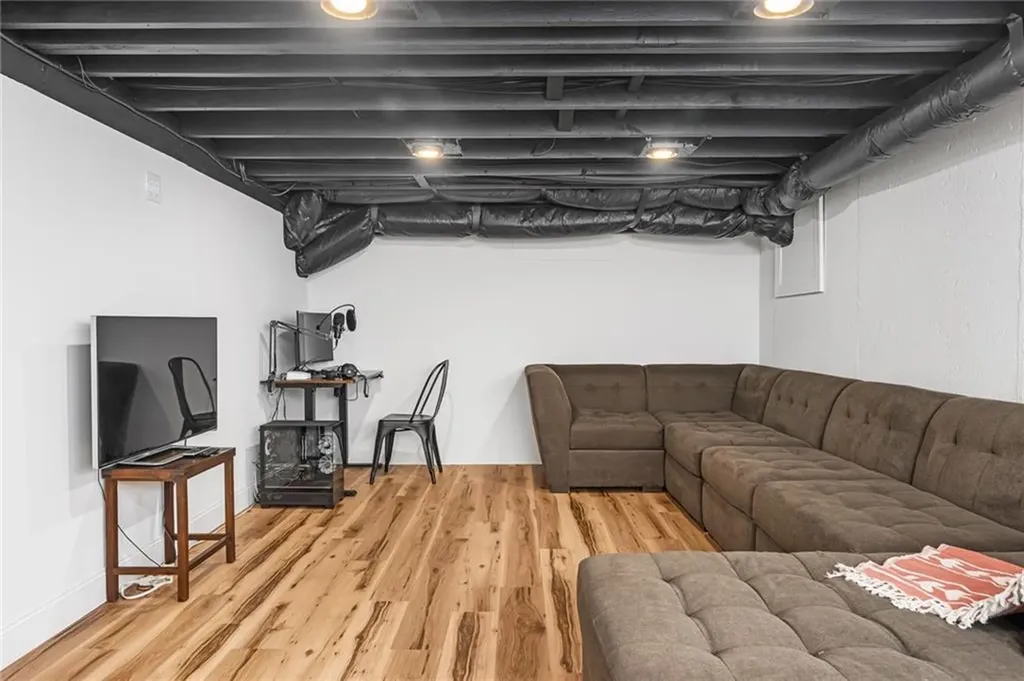 51 Hawthorne Avenue Barrington RI 02806