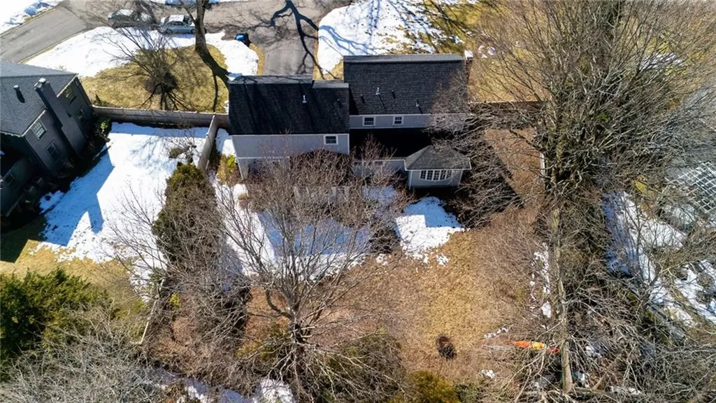 51 Hawthorne Avenue Barrington RI 02806