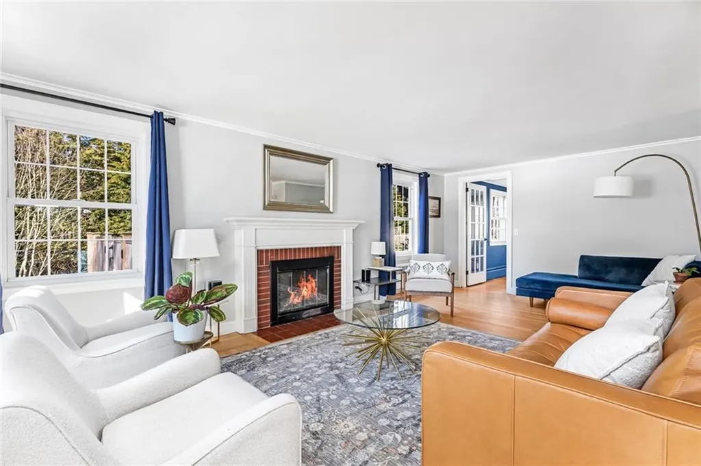 51 Hawthorne Avenue Barrington RI 02806