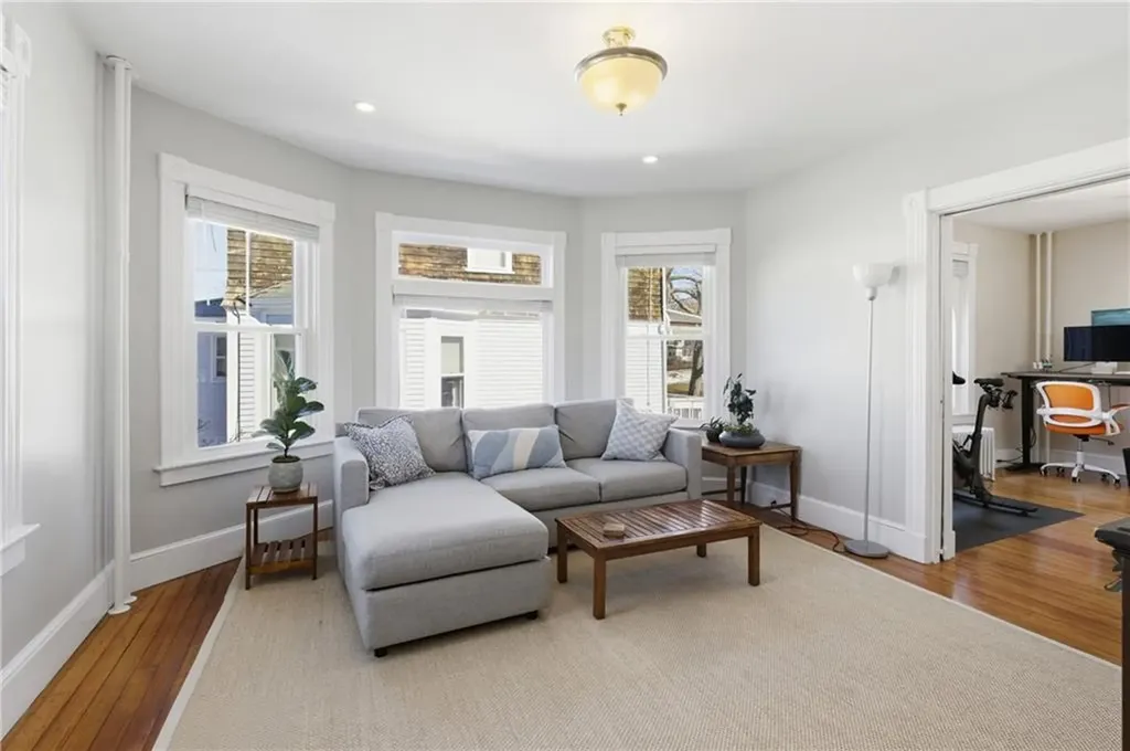 5 Meikle Avenue Newport RI 02840