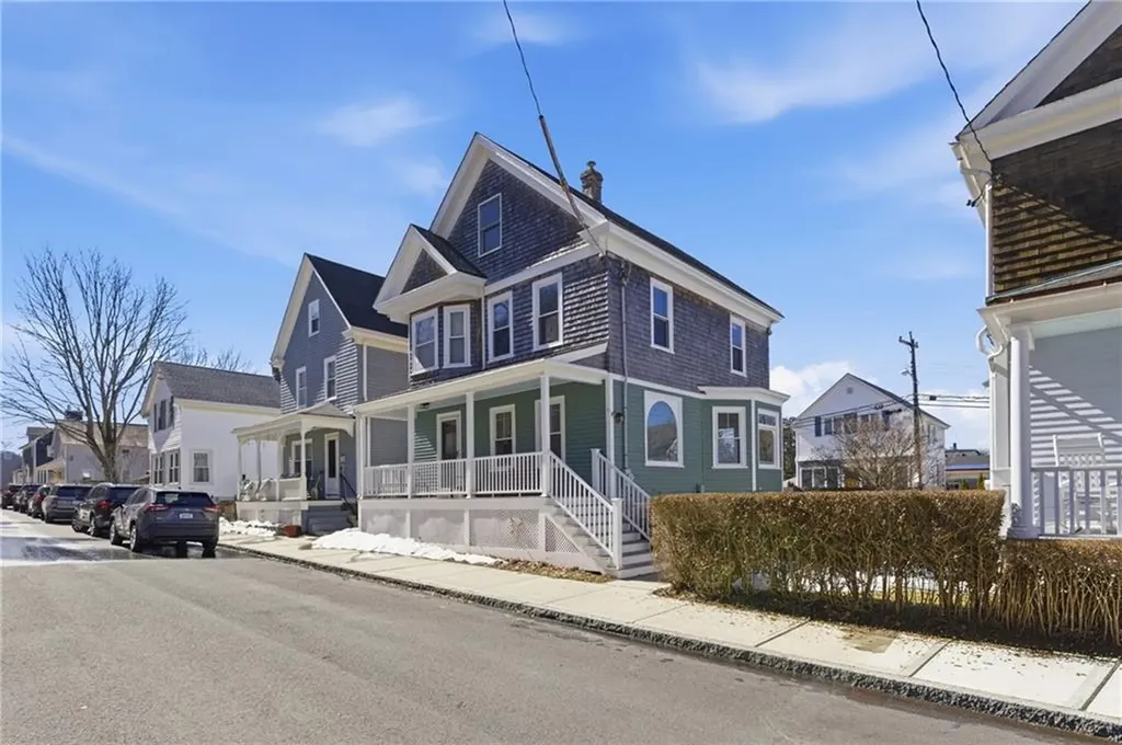 5 Meikle Avenue Newport RI 02840