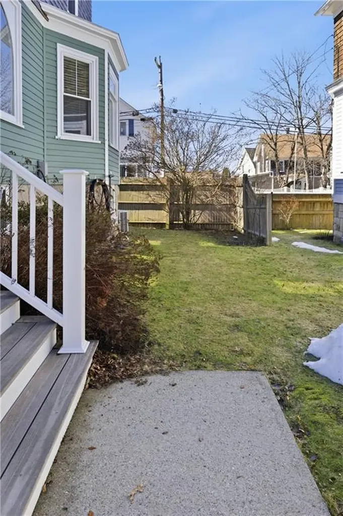 5 Meikle Avenue Newport RI 02840