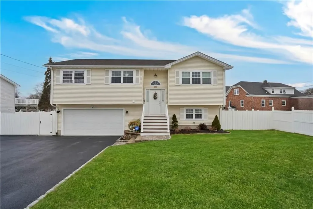 22 Terry Street North Providence RI 02904