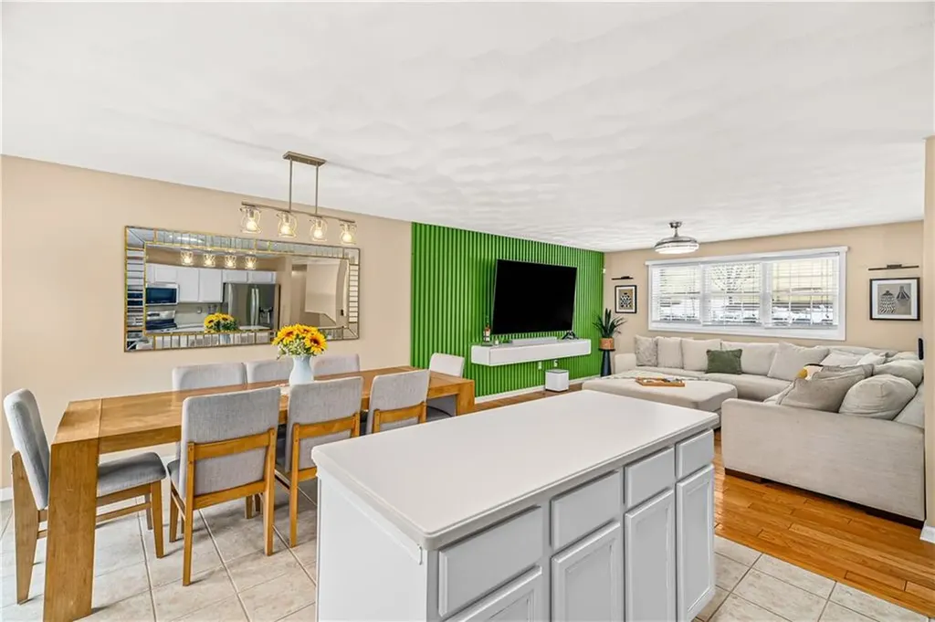 22 Terry Street North Providence RI 02904