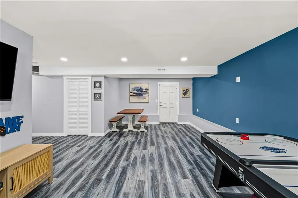 22 Terry Street North Providence RI 02904