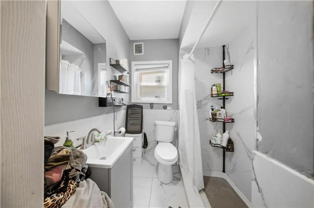994 Douglas Avenue Providence RI 02904