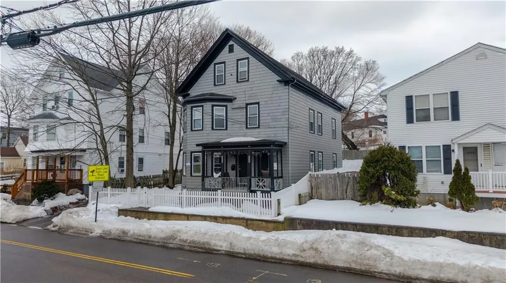 994 Douglas Avenue Providence RI 02904