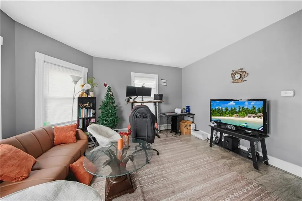 994 Douglas Avenue Providence RI 02904