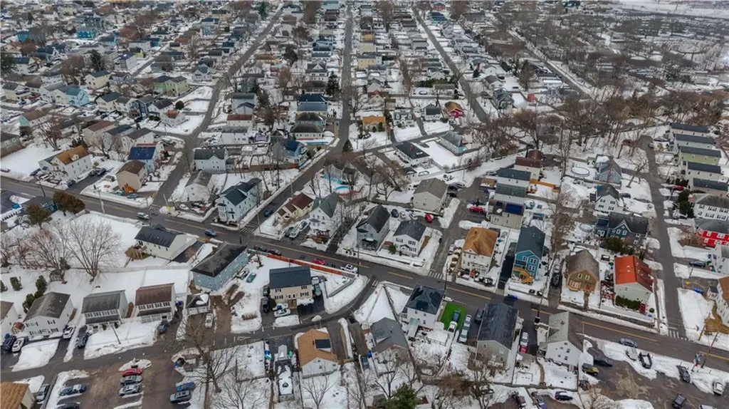 994 Douglas Avenue Providence RI 02904