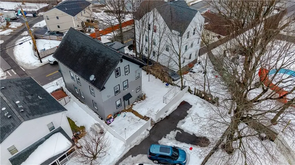994 Douglas Avenue Providence RI 02904