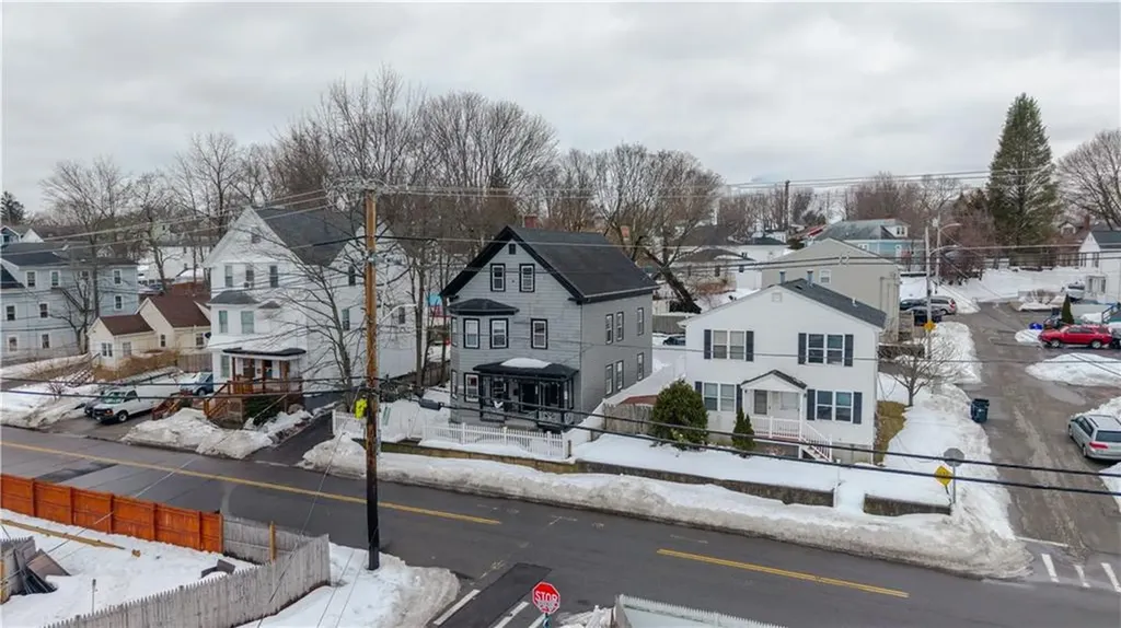 994 Douglas Avenue Providence RI 02904