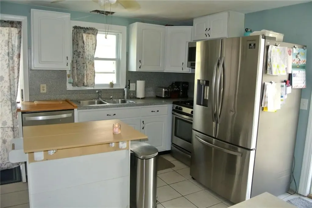 4 Eden Park Drive Cranston RI 02910