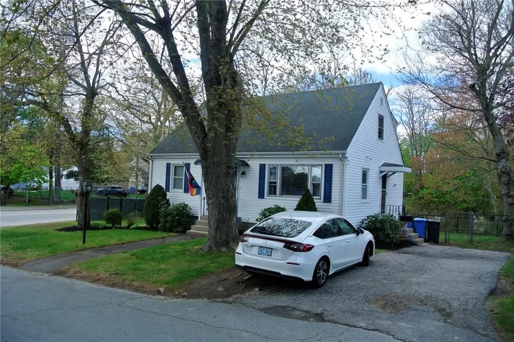 4 Eden Park Drive Cranston RI 02910