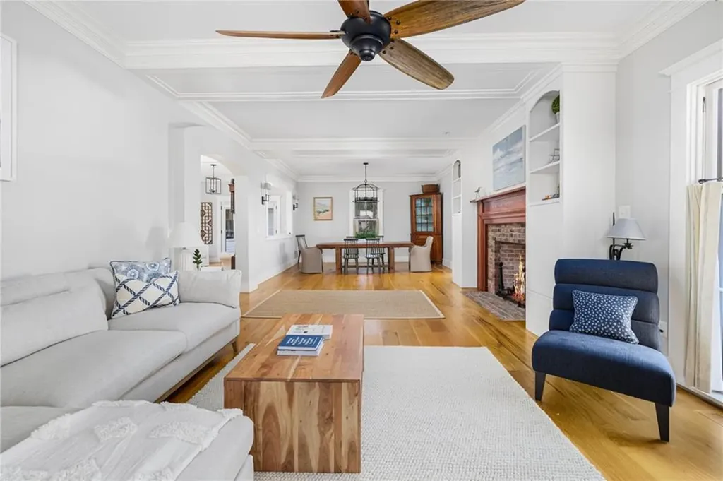 131 Eustis Avenue Newport RI 02840