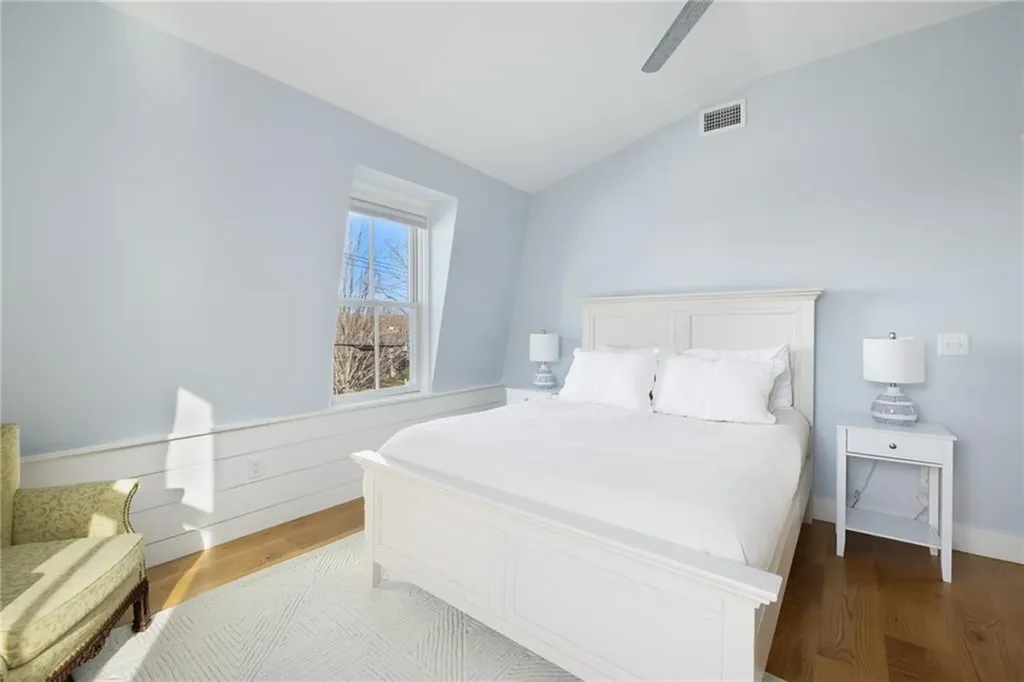 131 Eustis Avenue Newport RI 02840