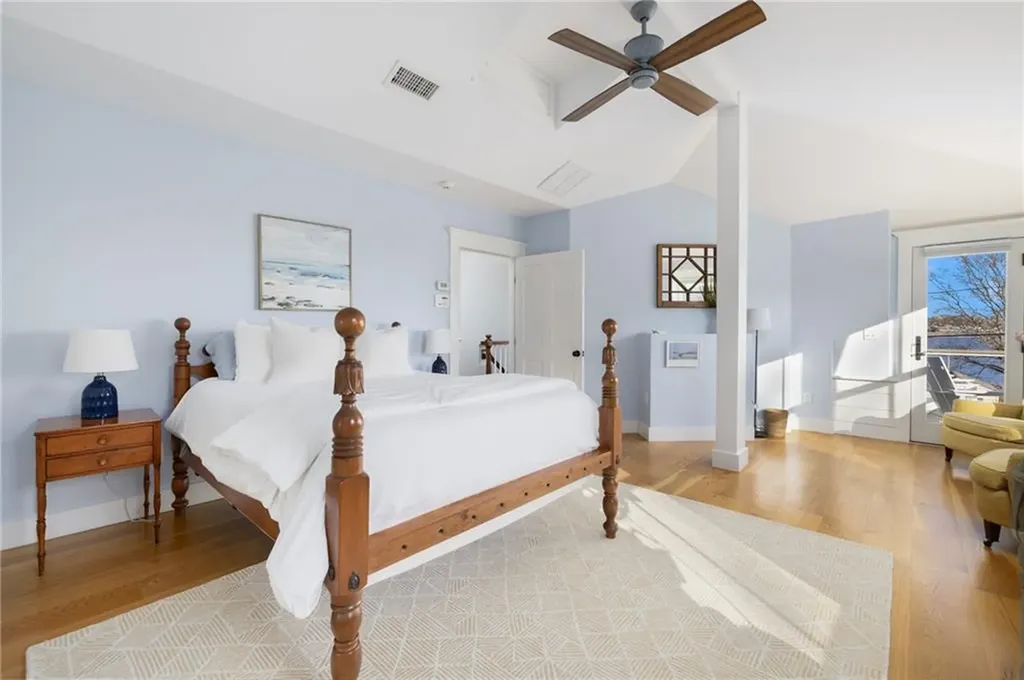 131 Eustis Avenue Newport RI 02840